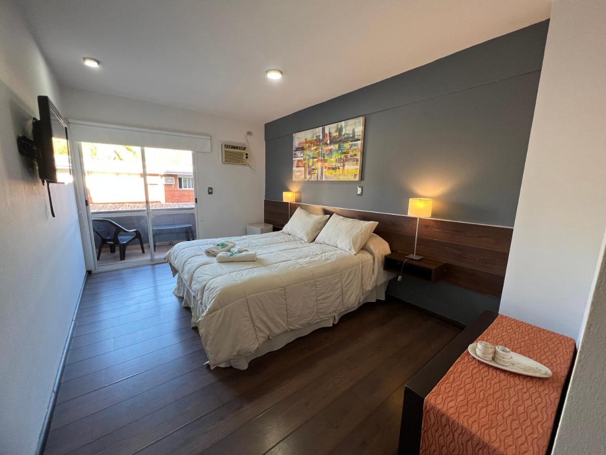Costalago Suites- By Hvh Villa Carlos Paz Eksteriør bilde